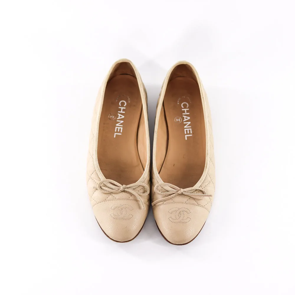 Chanel Nude Classic Grained Leather CC Flats