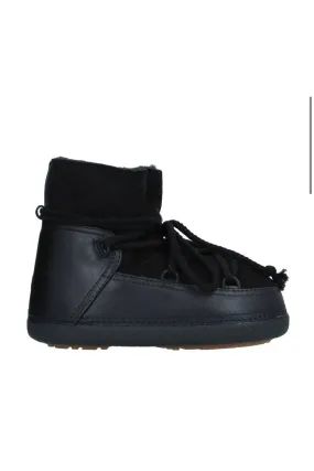 CLASSIC WEDGE BLACK