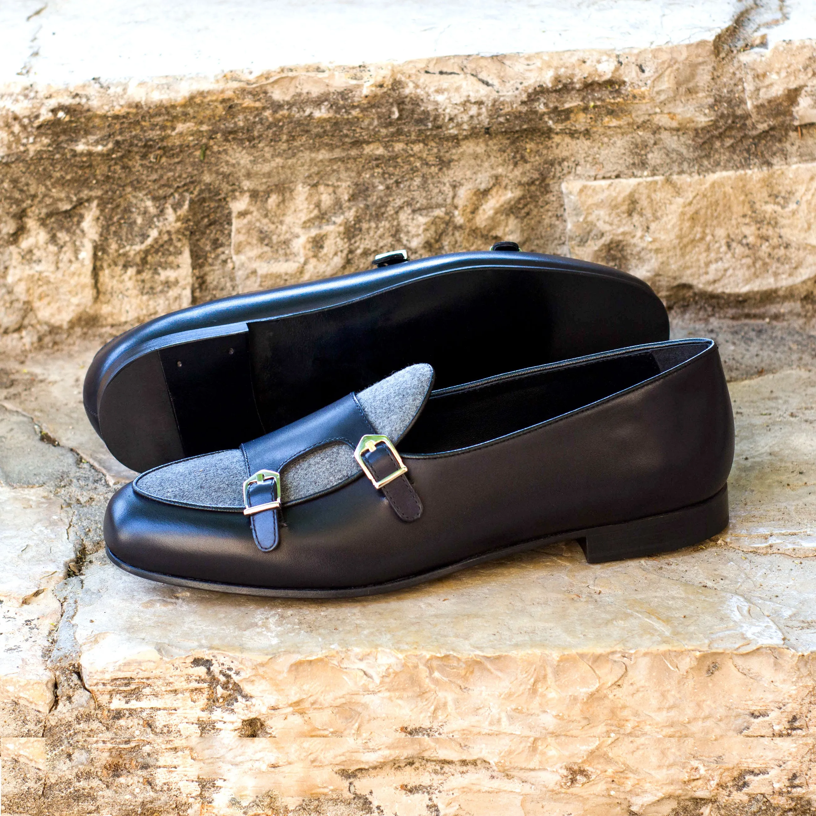 DapperFam Rialto in Light Grey / Black Men's Flannel & Italian Leather Monk Slipper