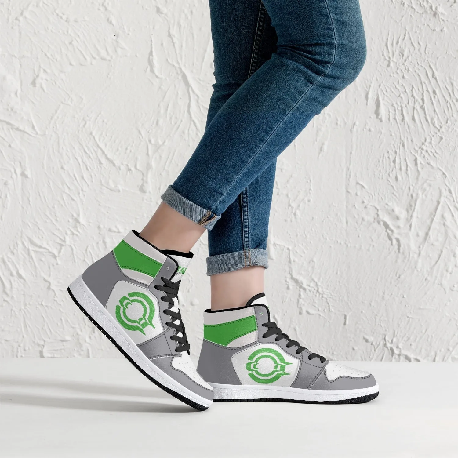 OOTAMAWAE Original Brand High-Top Leather Sneakers - Grey Green logo